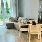 Z Ogródkiem Apartament